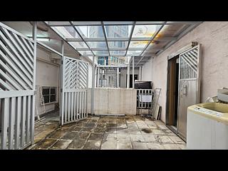 Wan Chai - Fook Gay Mansion 03