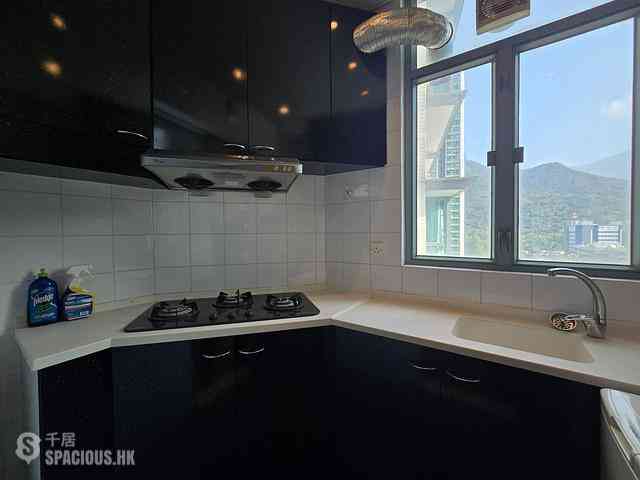 Tung Chung - Tung Chung Crescent 15