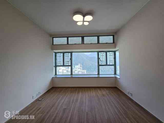 Tung Chung - Tung Chung Crescent 02