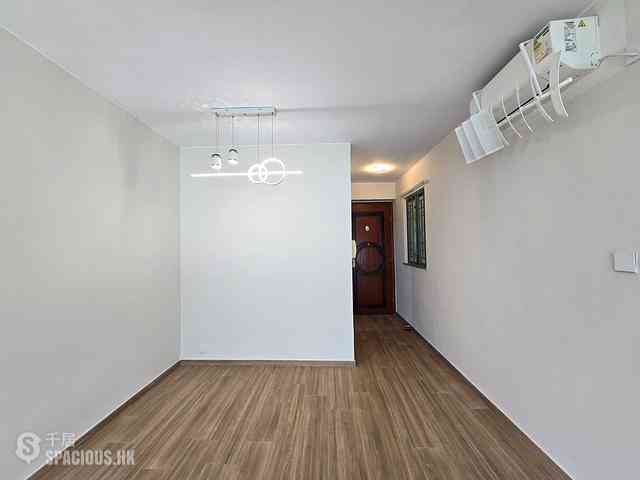Tung Chung - Tung Chung Crescent 05