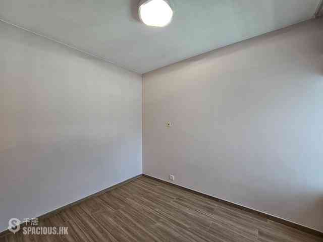 Tung Chung - Tung Chung Crescent 09