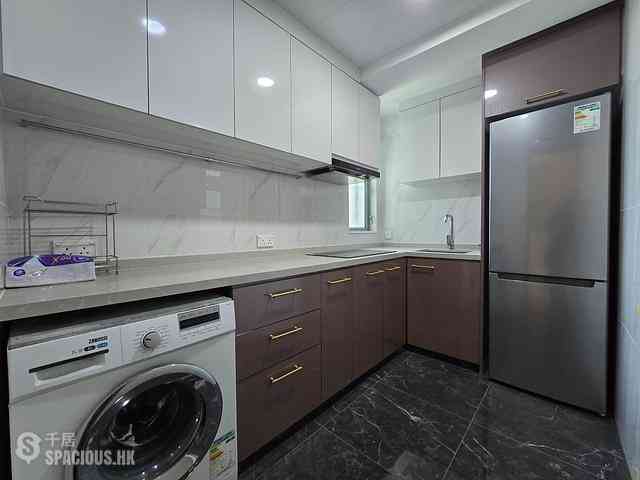 Tung Chung - Tung Chung Crescent 11