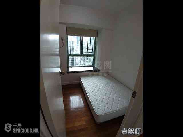 Wan Chai - Royal Court 01