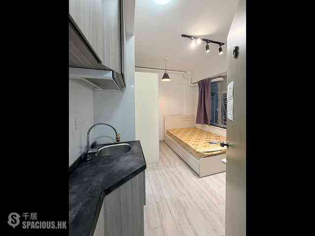 Tsim Sha Tsui - Long Kee Mansion 02