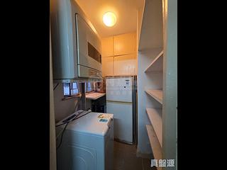 Wan Chai - Phoenix Court Block 3 06