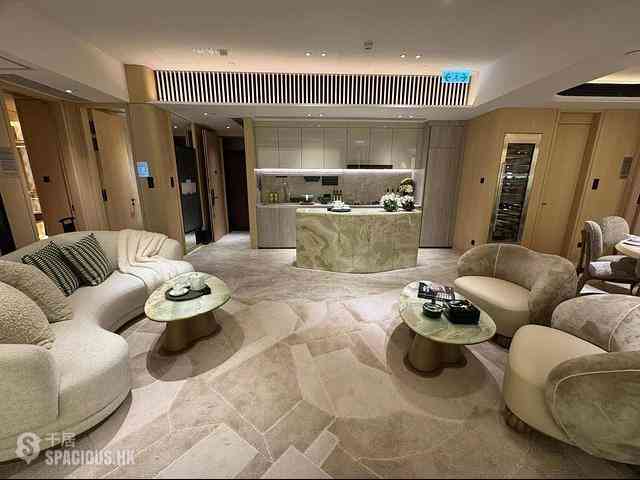 Central - Central Residence by the Park 02