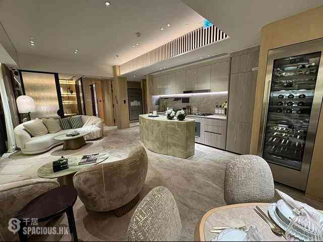 Central - Central Residence by the Park 03
