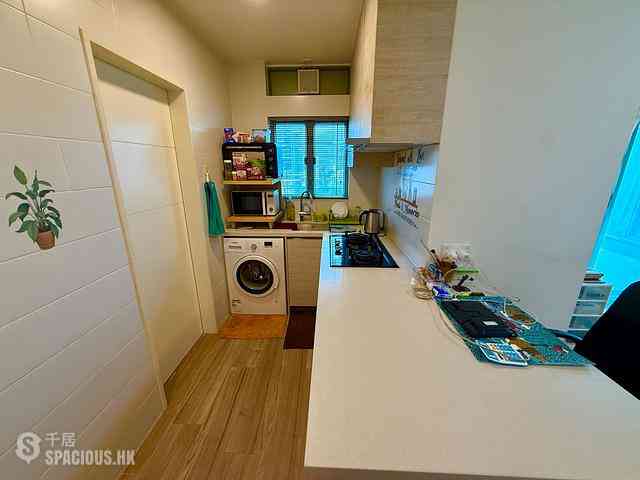 Tung Chung - Seaview Crescent 04