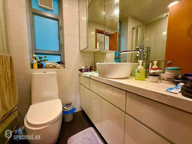 Tung Chung - Seaview Crescent 05