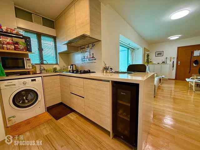 Tung Chung - Seaview Crescent 08