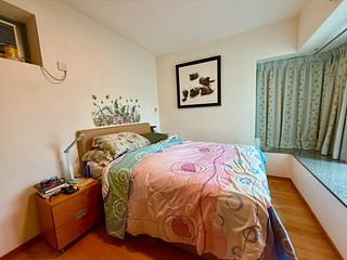 Tung Chung - Seaview Crescent 09