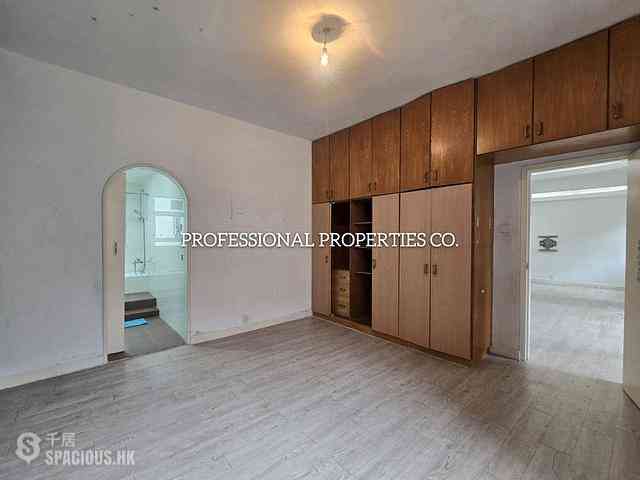 Mid Levels Central - Emerald Court 08