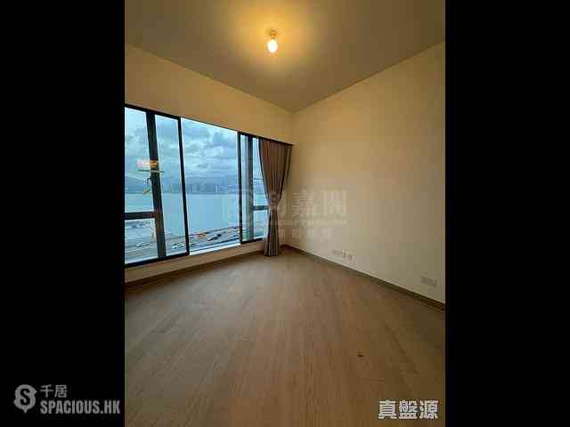 North Point - Victoria Harbour Phase 2B-3 Tower 2 14