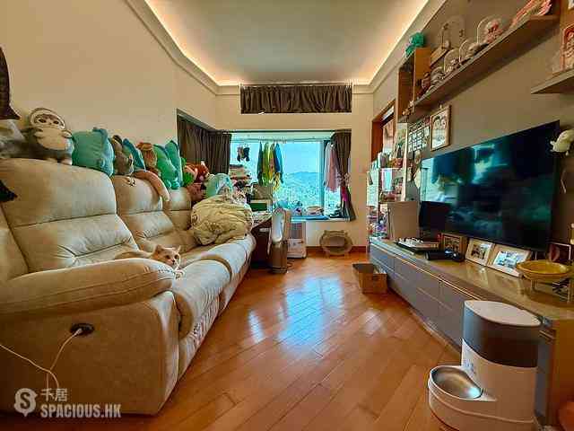 Tung Chung - Coastal Skyline 01