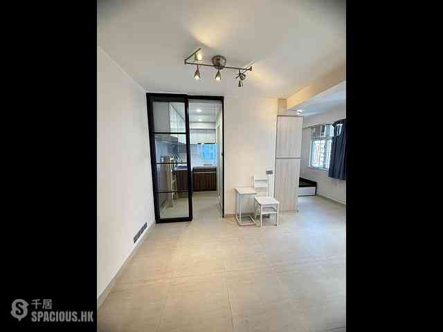 Sai Ying Pun - Fung Yu Building 02