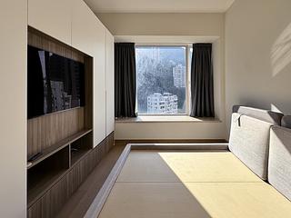 Happy Valley - The Altitude 10
