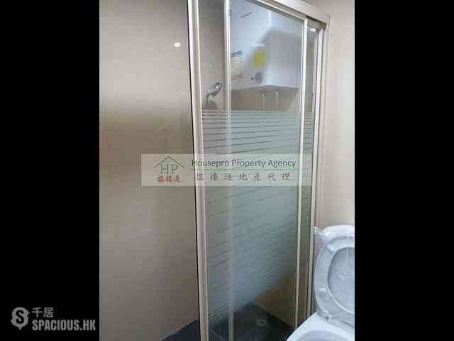 Sai Ying Pun - 291-293, Queen's Road West 01