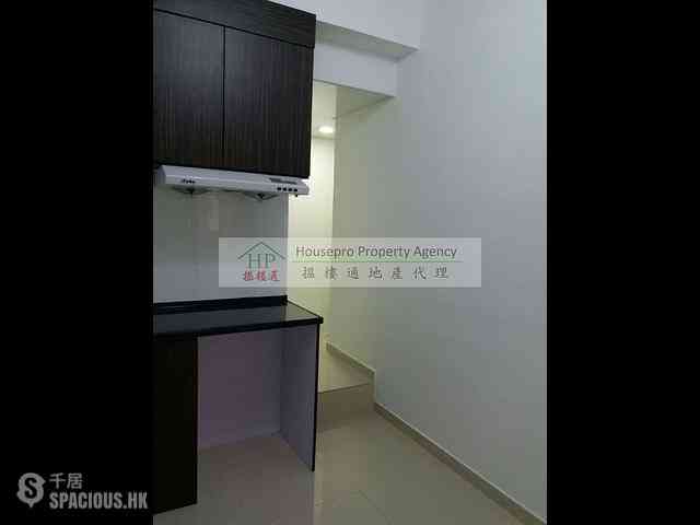 Sai Ying Pun - 291-293, Queen's Road West 09