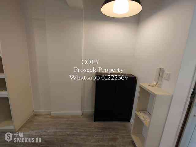 Central - 41-43, Gough Street 26
