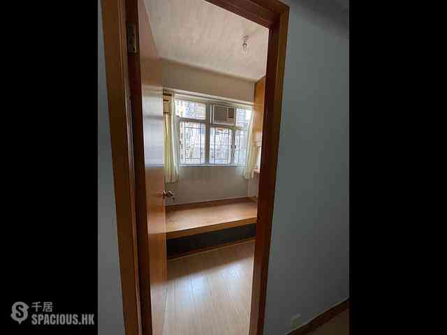 Sham Shui Po - Sun Wing Building 24