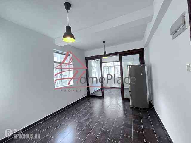 Central - 18, Gough Street 02