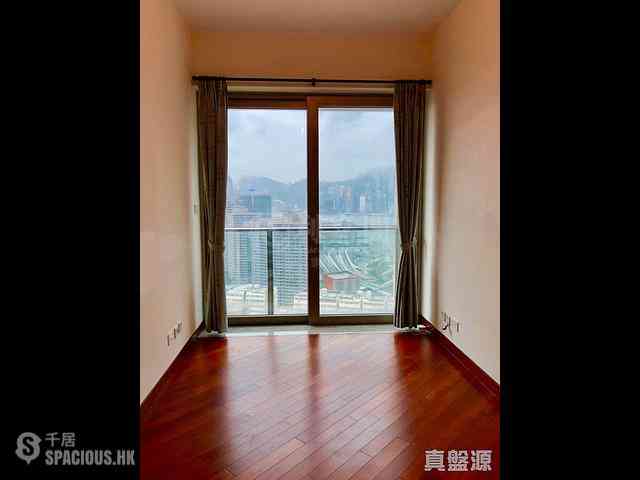 Yau Ma Tei - The Coronation Tower 6 06