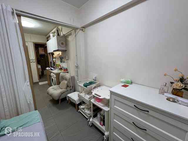 Wan Chai - Floral House 03