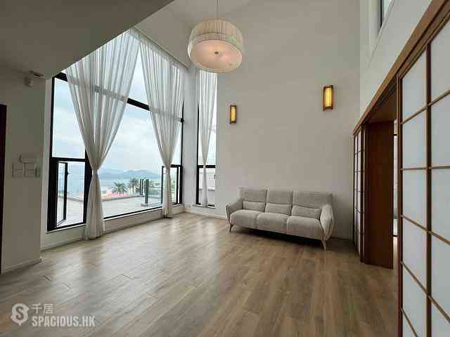 Clear Water Bay - Rainbow Villas 01