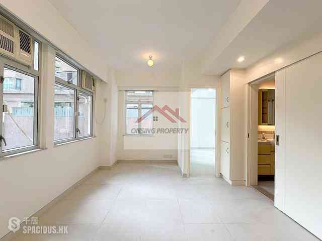 Wan Chai - Vincent Mansion 01