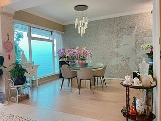 Pok Fu Lam - Villas Sorrento 05