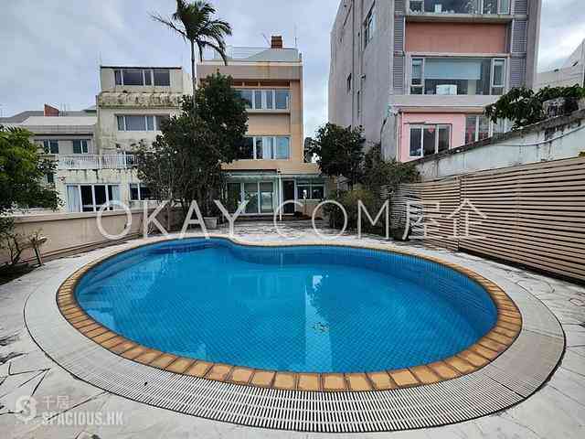 Wong Chuk Hang - Manly Villa 01