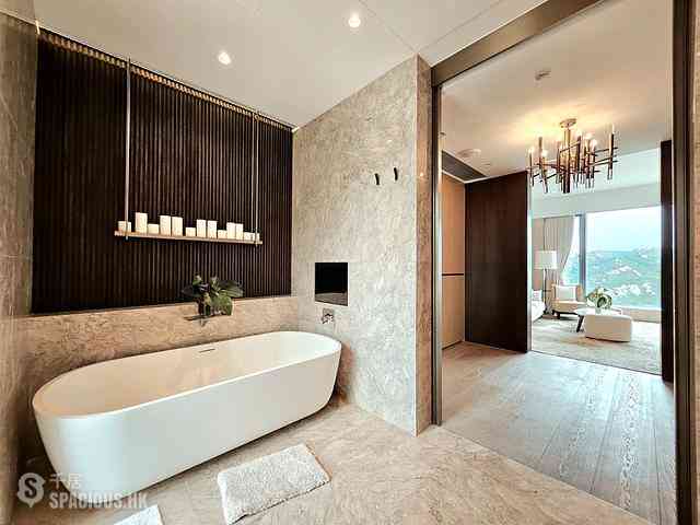 Chung Hom Kok - 44-50, Chung Hom Kok Road 16