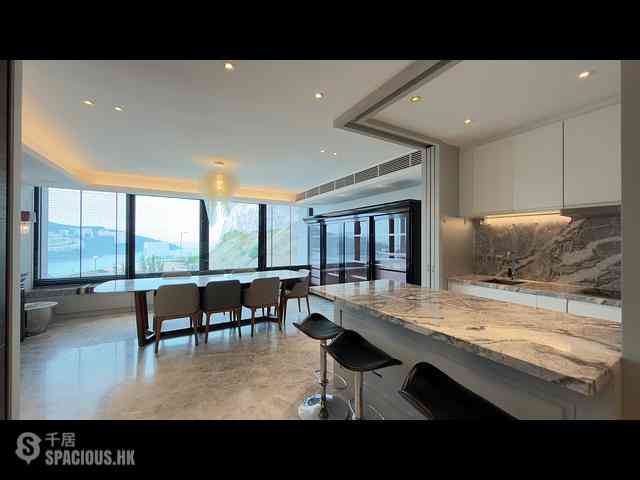 Chung Hom Kok - Pinewaver Villas 04