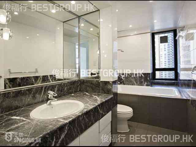 Mid Levels Central - Queen's Garden Block B 07