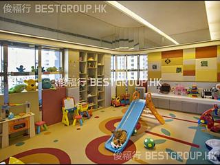 Mid Levels Central - Queen's Garden Block B 10