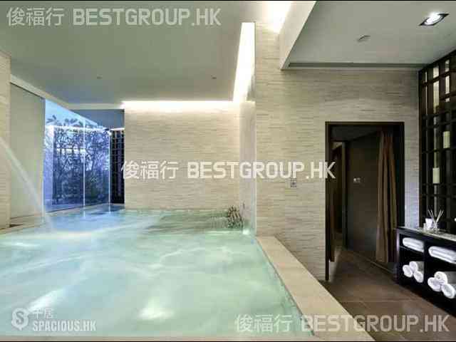 Mid Levels Central - Queen's Garden Block B 12
