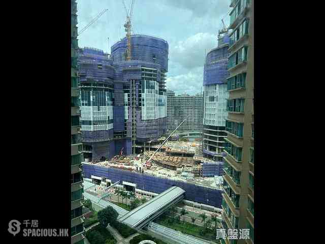 West Kowloon - The Waterfront Phase 1 Block 2 06