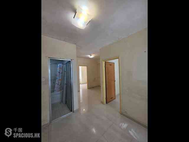 Kennedy Town - Ka On Building 05