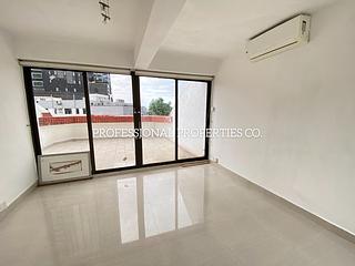 Pok Fu Lam - 3, Consort Rise 13