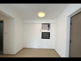 Quarry Bay - Kornhill Block R 02