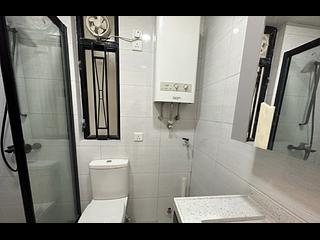 Quarry Bay - Kornhill Block R 06