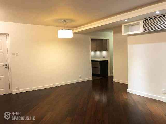 Wan Chai - Phoenix Court Block 3 01