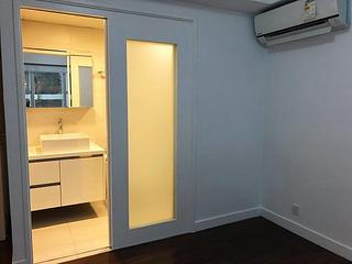 Wan Chai - Phoenix Court Block 3 04
