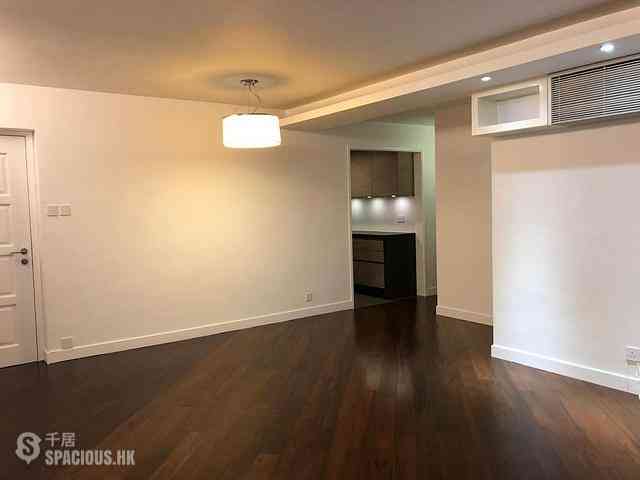 Wan Chai - Phoenix Court Block 3 06