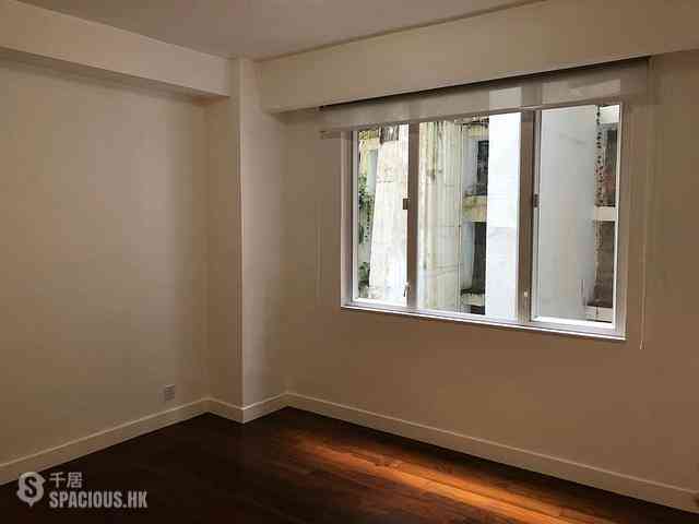 Wan Chai - Phoenix Court Block 3 07