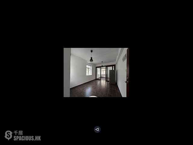 Central - 18, Gough Street 02