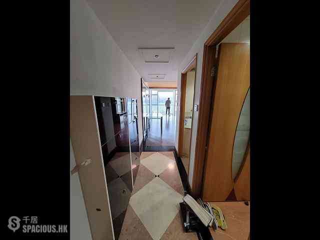 Causeway Bay - Hoi Deen Court 03