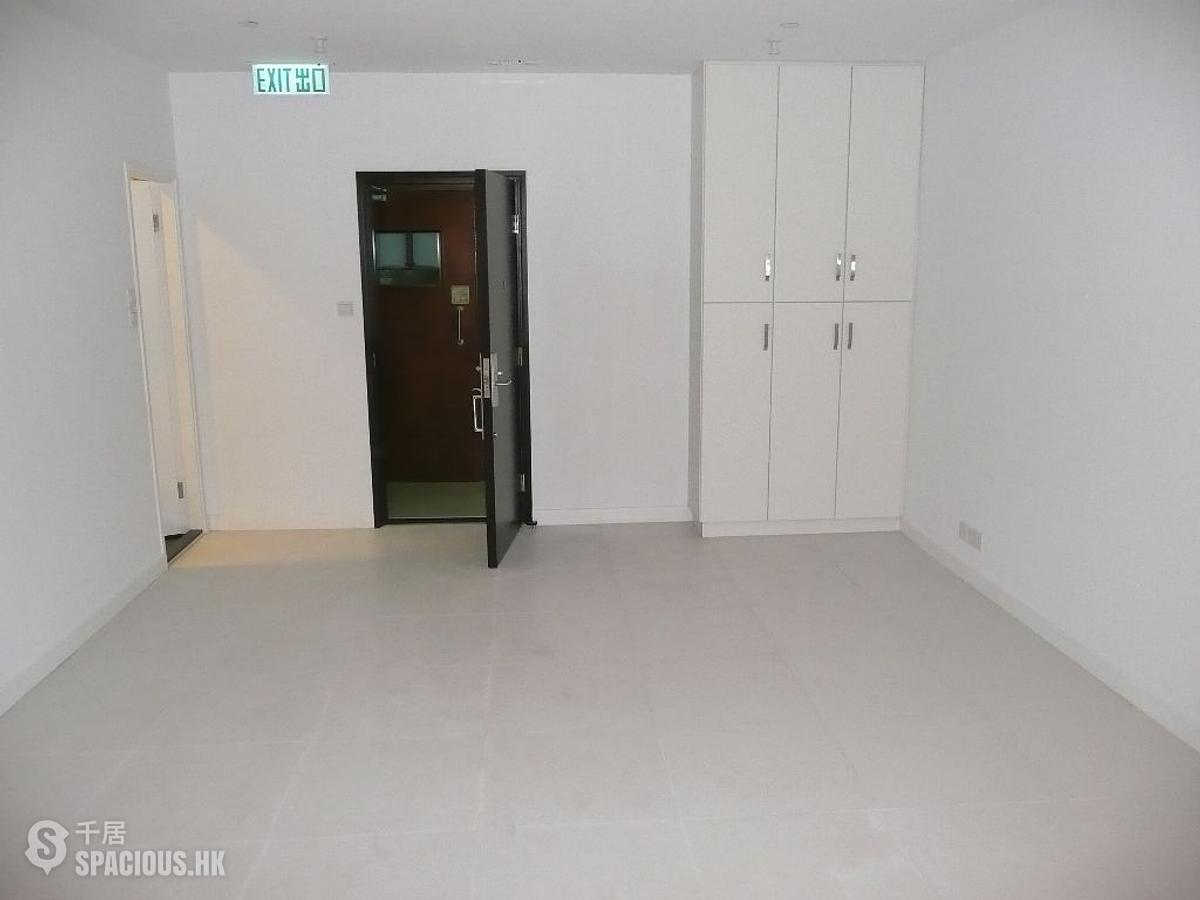 上环 - Heep Kee Commercial Building 01