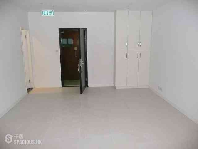 Sheung Wan - Heep Kee Commercial Building 01