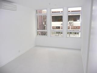 上环 - Heep Kee Commercial Building 05